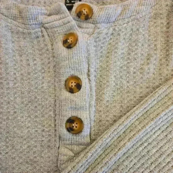 Forever21 Long Sleeve Crop Top Size Medium Grey - Picture 5 of 6